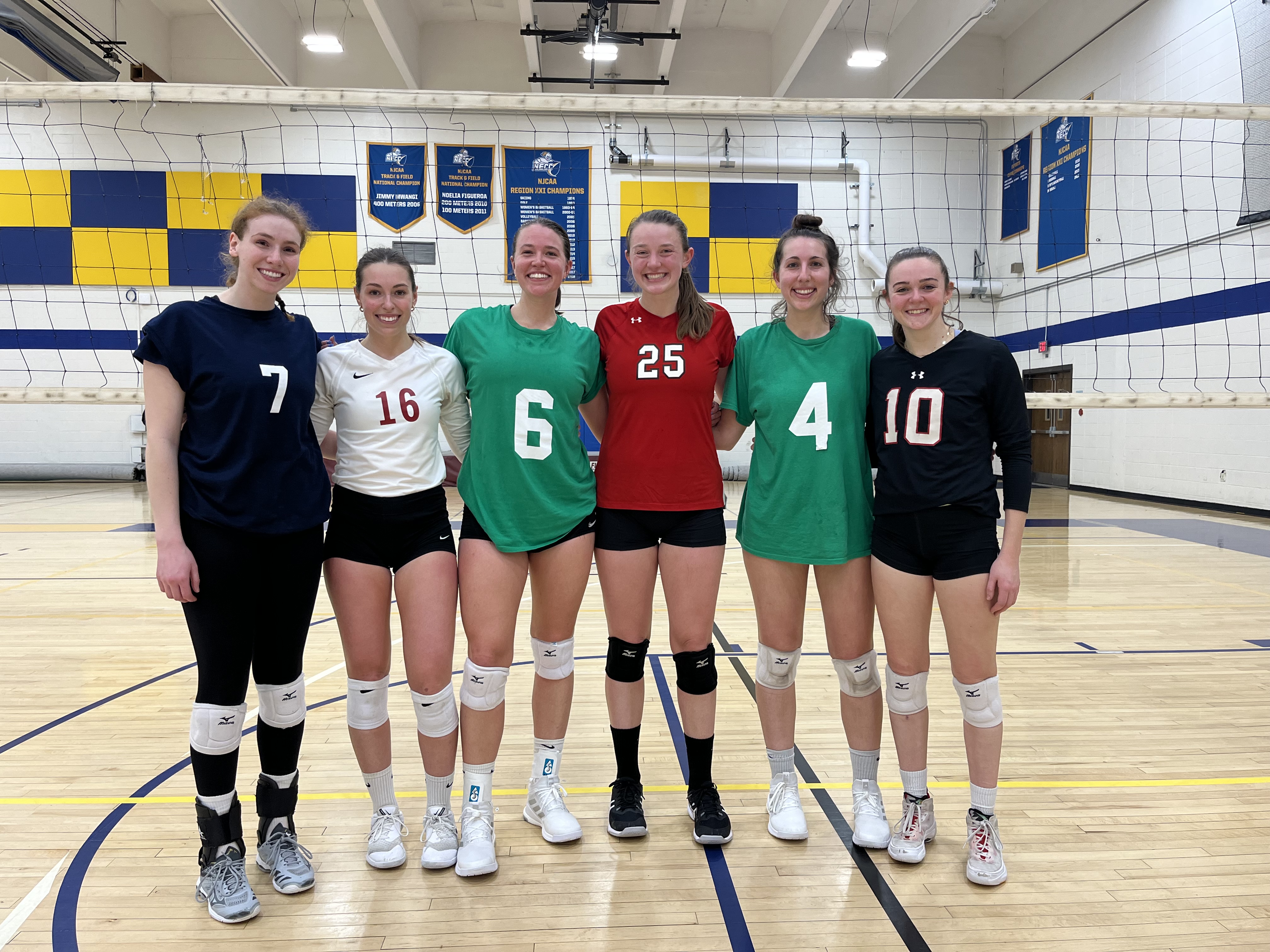 4/13/2024 Yankee WB (Flat) Champions - Huskies Woo